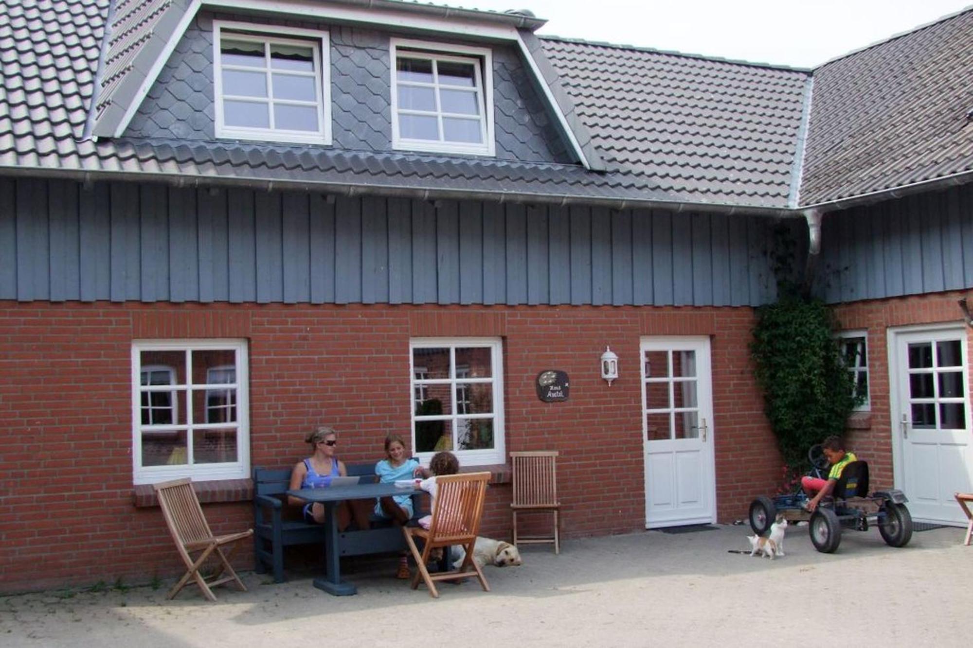 Ferienwohnungen Auf Dem Ferienhof Sell Stoltebull Exterior photo